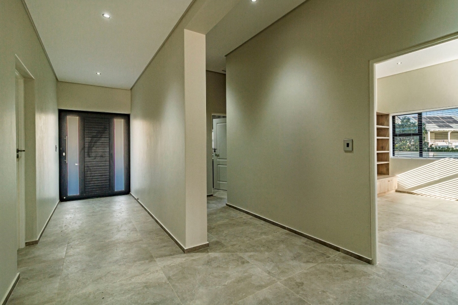 4 Bedroom Property for Sale in Mzuri Estate Western Cape